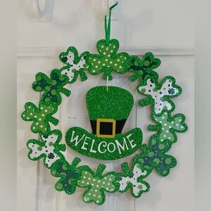 St. Patrick’s Day Wall/Door Hanging Welcome Sign - EUC